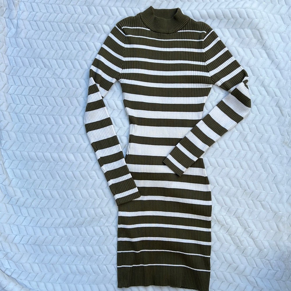 Ribbed slim fit dress